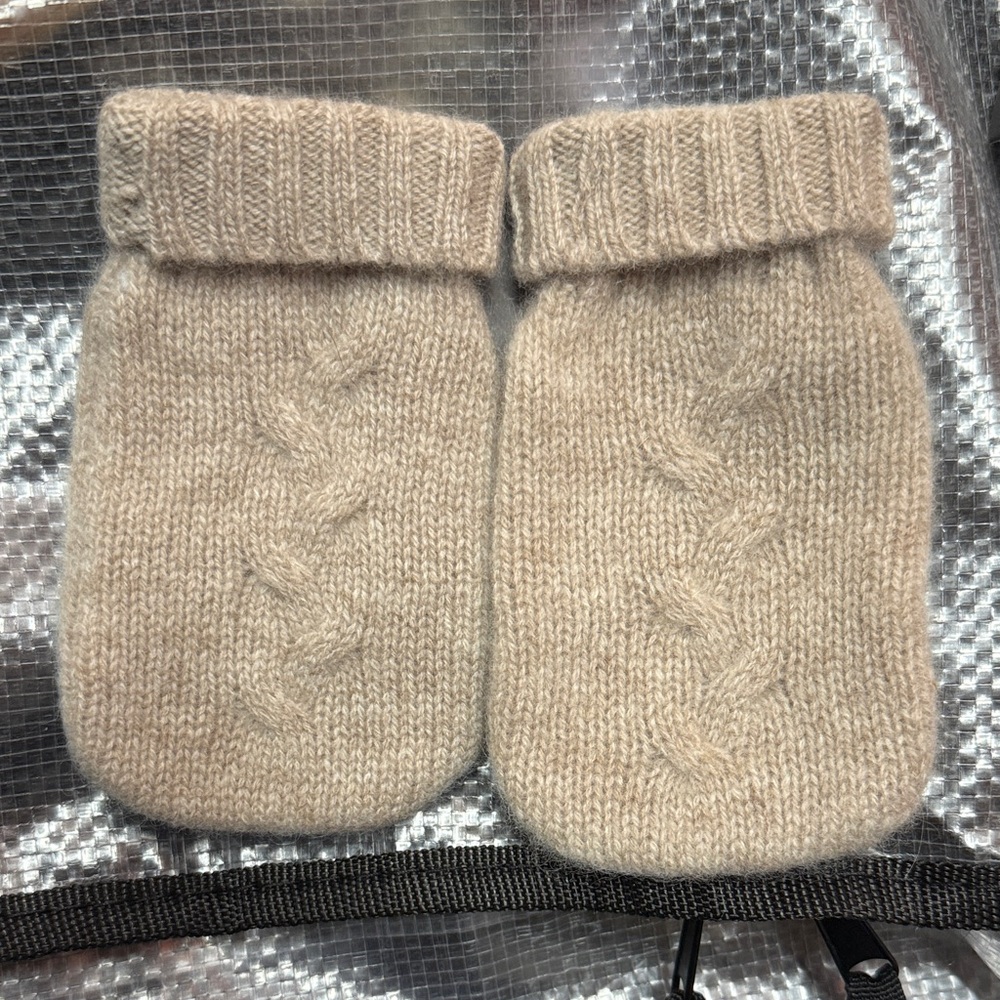 Restoration Hardware tan cashmere warmers Kids Mittens